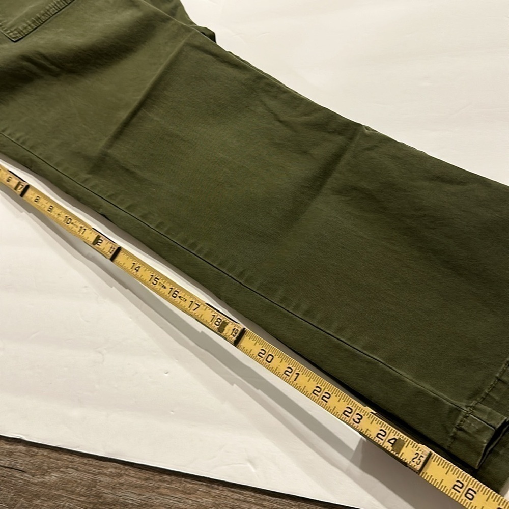 Old Navy Olive Green straight leg Chino pants size 10 short - Picture 8 of 9